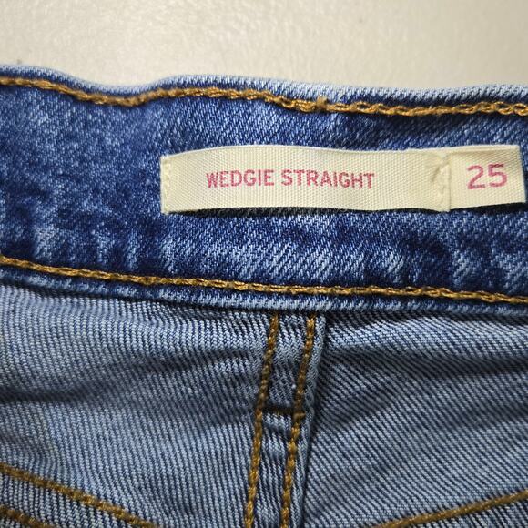 Levi's High Rise Button Fly‎ Wedgie Straight Fit Raw Hem Denim Jeans Size 25 - Picture 7 of 8